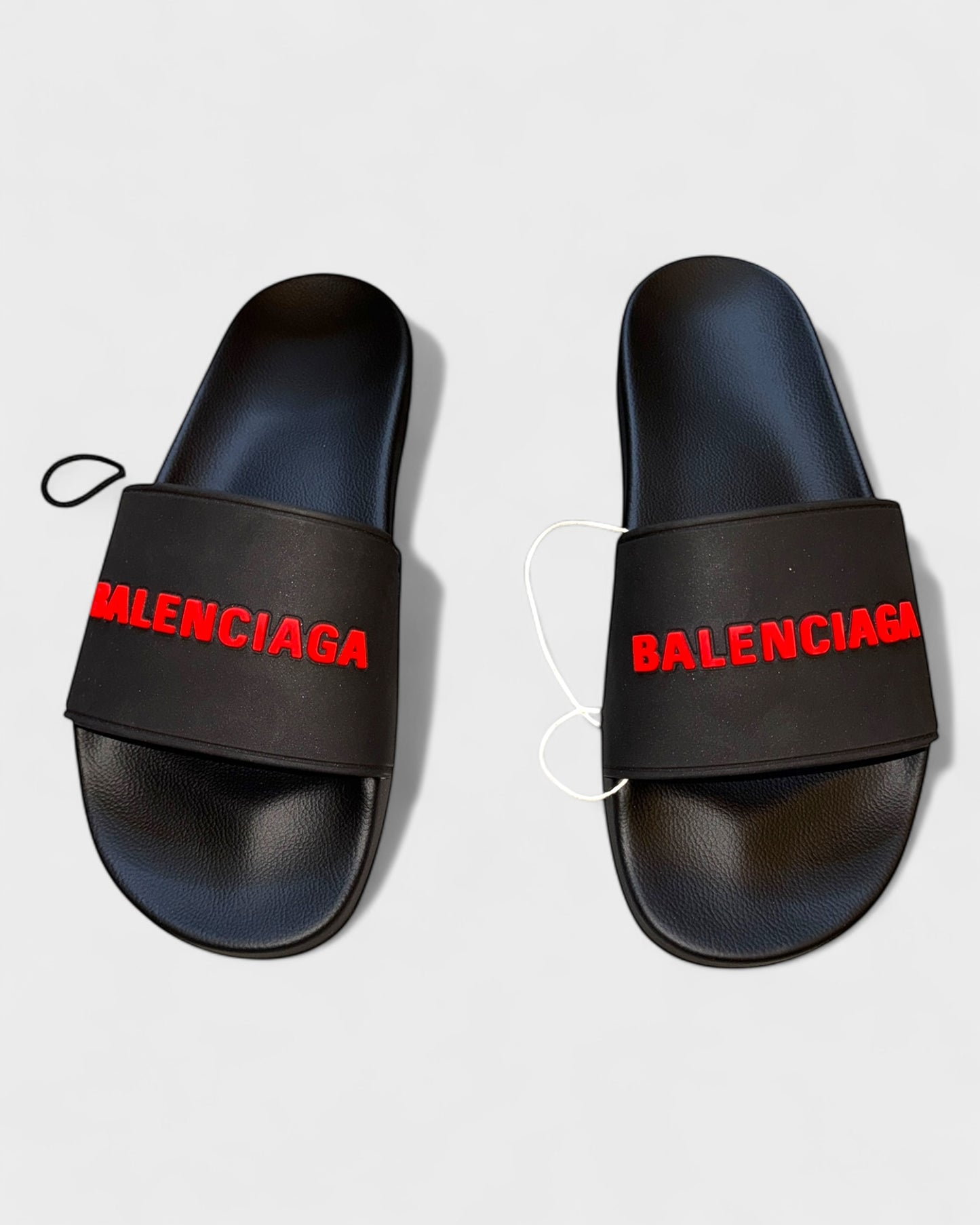 Slides mit Logo – Schwarz/Rot