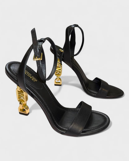 MK-Logo Heels – Schwarz/Gold
