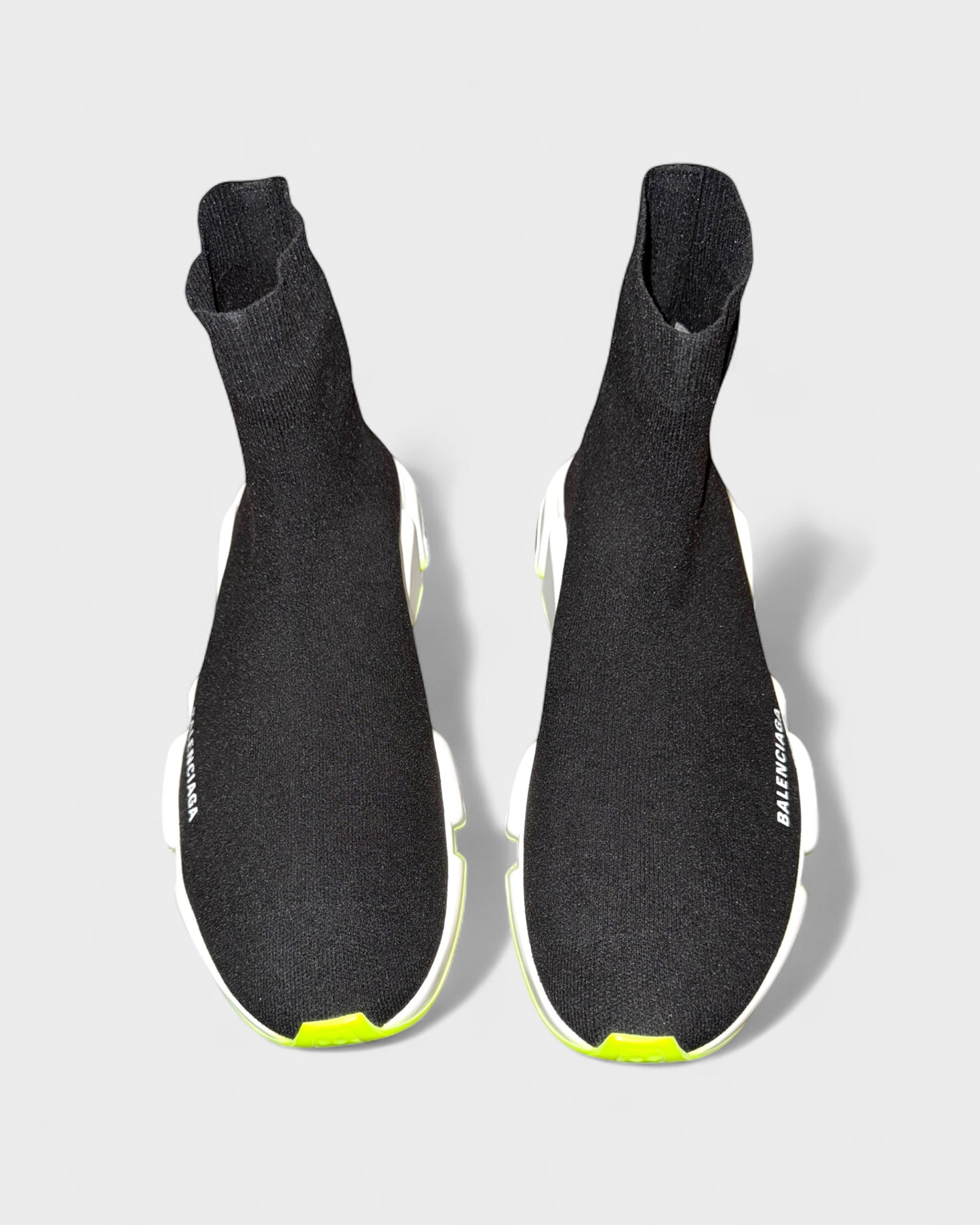 Speed Trainer – Schwarz/Weiß mit Neon-Details