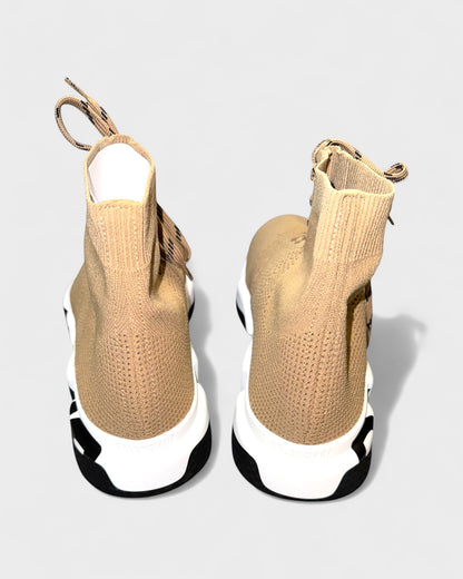 Speed Trainer Laced Sneaker – Beige/Weiß/Schwarz