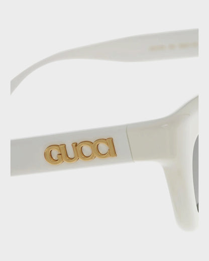 Schmale Sonnenbrille mit dezentem Logo