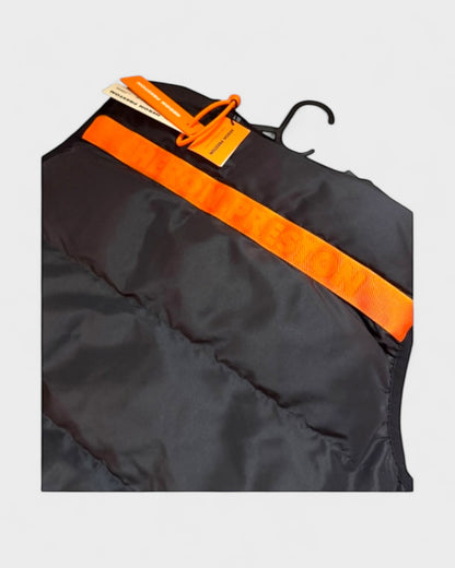 Steppweste mit Logo-Patch – Schwarz