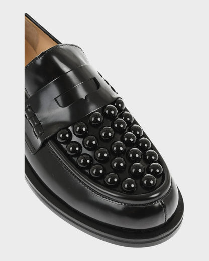 Leder-Loafer mit Nietenbesatz – Schwarz