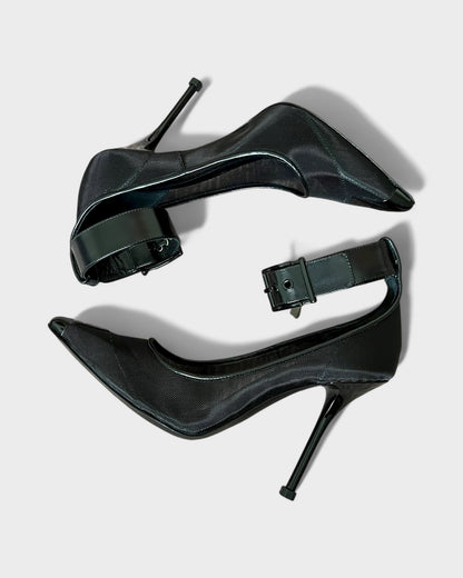 „Buckle“ Pumps – Schwarz