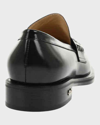 Leder-Loafer mit Nietenbesatz – Schwarz