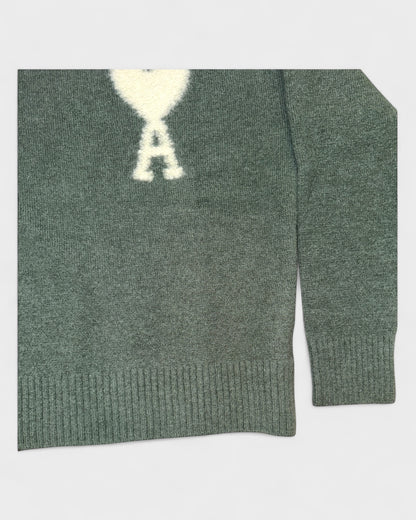 Ami de Cœur Strickpullover mit Herz-Logo – Tannengrün