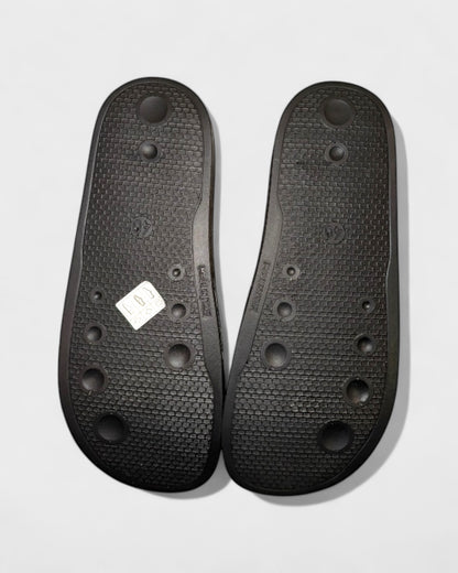 Slides mit Monogramm-Prägung – Schwarz