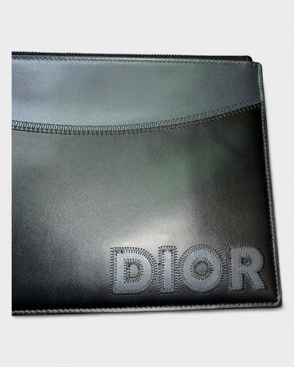 Leder-Clutch mit Logo – Schwarz/Navy