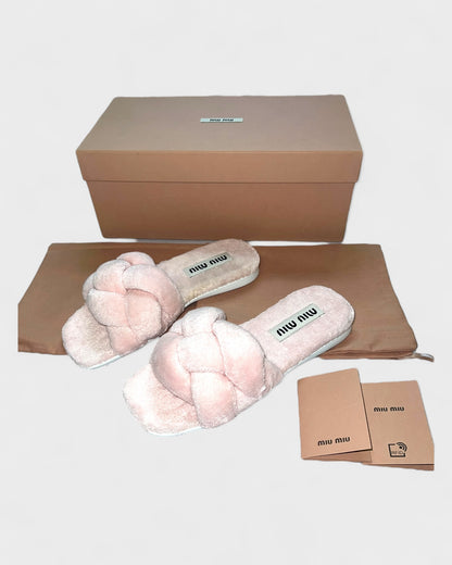 Flausch-Slipper mit Knotenband – Rosa
