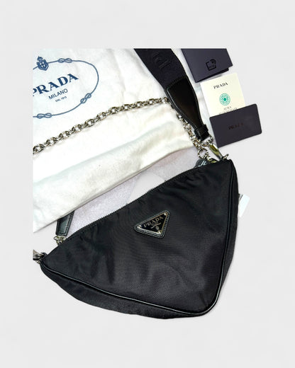 Triangle Bag aus Nylon – Schwarz