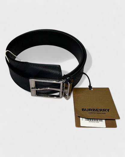 Ledergürtel mit silberner Schnalle – Schwarz (75 cm)