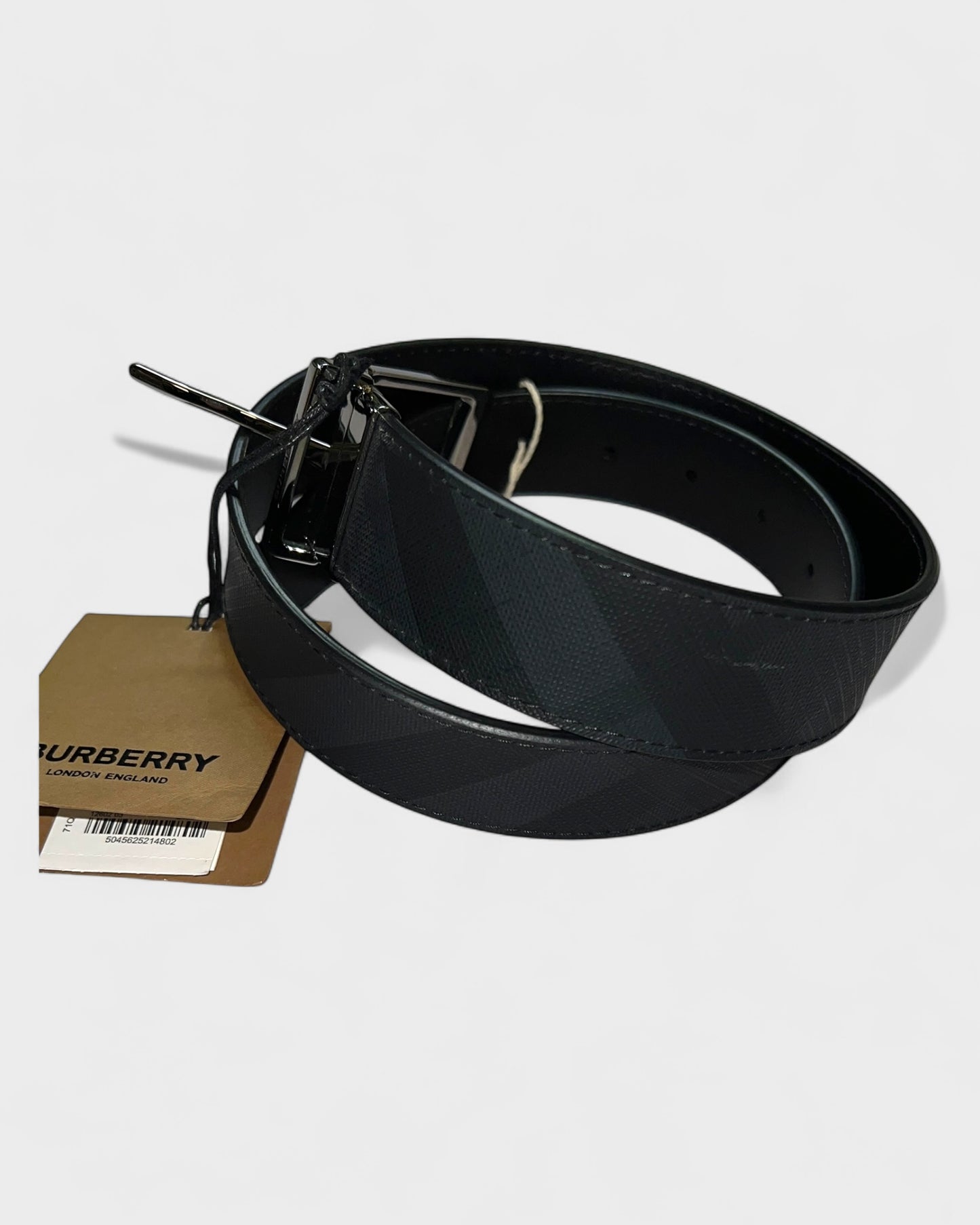 Ledergürtel mit silberner Schnalle – Schwarz (75 cm)